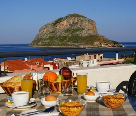 Angela'S House Hotel Monemvasía الغرفة الصورة